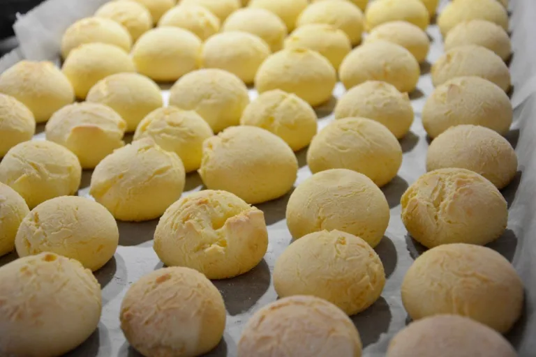 pao de queijo