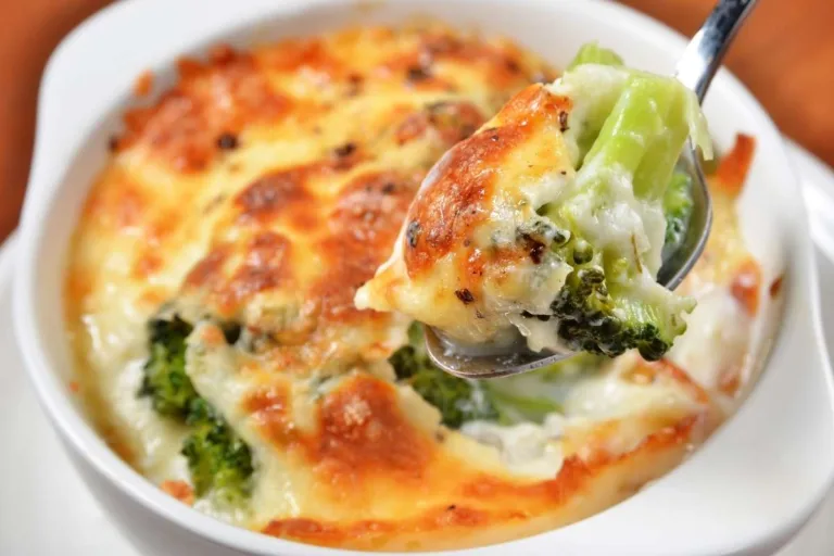 Imagem da Receita de Brócolis Gratinado com Queijo Cheddar.