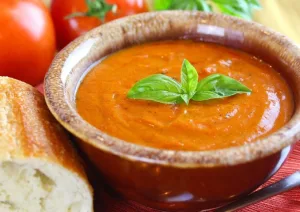 sopa de tomate