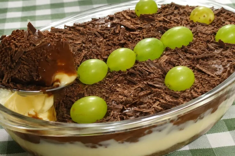 Imagem da Receita de Bombom de Uva na Travessa.