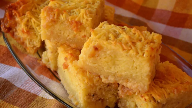 Imagem da Receita de Receita de Bolo de Mandioca Simples.