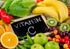 frutas, verduras e legumes variados representando a vitamina c
