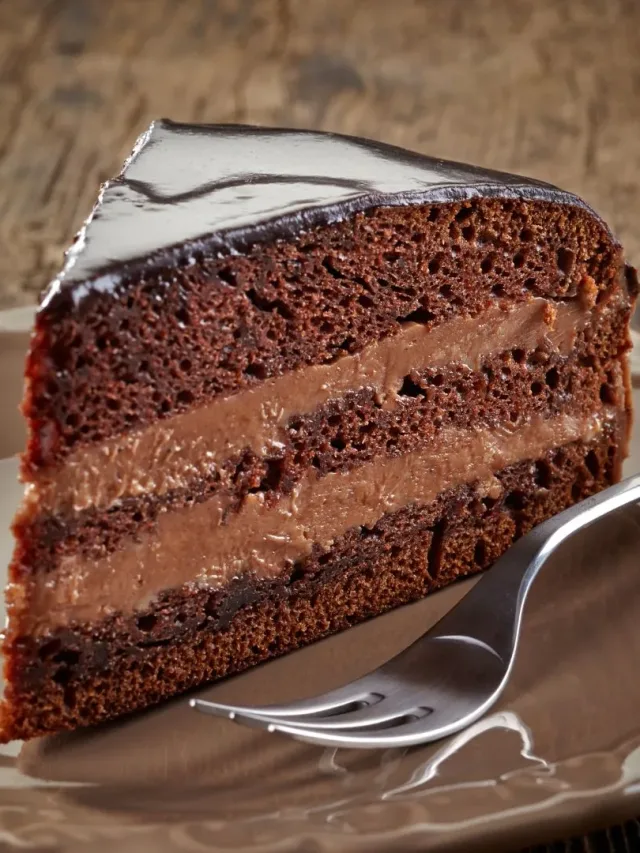 bolo de chocolate chocolatudo pronto para servir