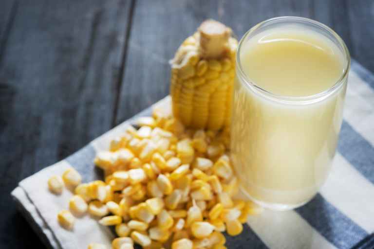 Origem/História da Receita: copo com suco de milho