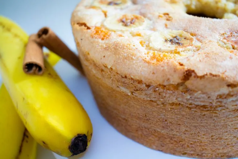 5 Receitas de Bolos Fáceis de Fazer - Bolo de Banana com Canela