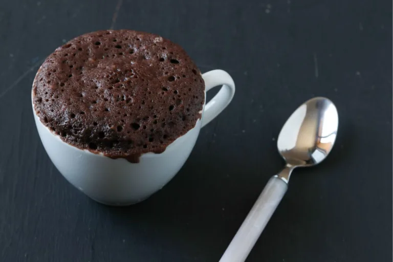 Bolo de Caneca: Receita Simples e Fácil