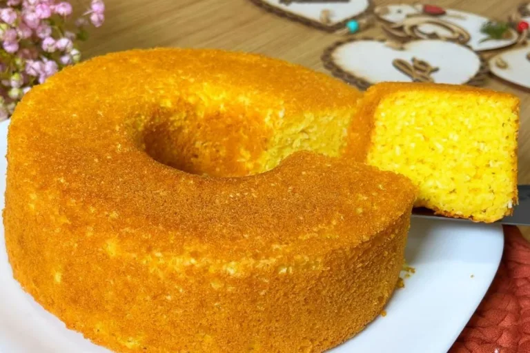 bolo de fubá com coco