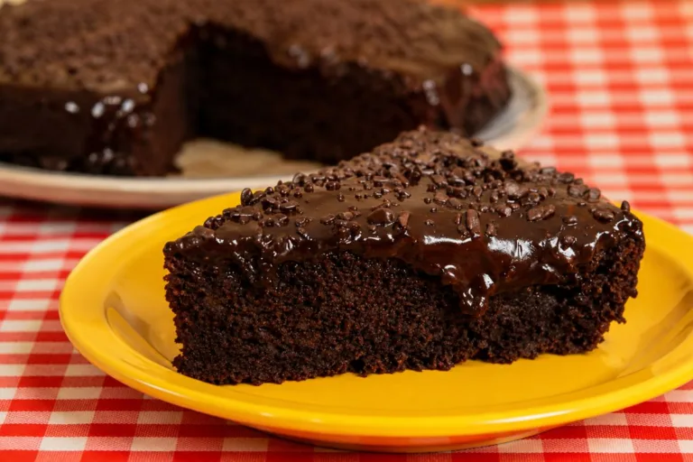 Imagem da Receita de Bolo Nega Maluca com Água Quente.