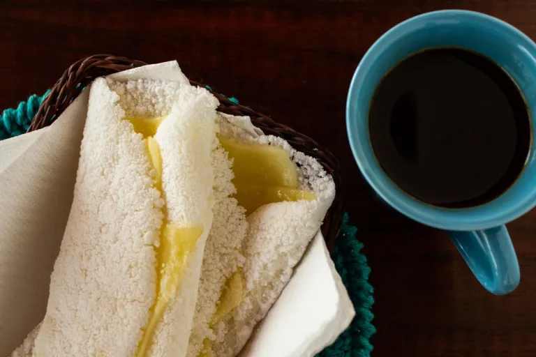 tapioca com queijo e chia