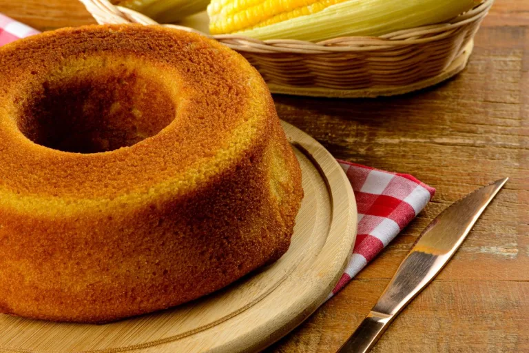 bolo de milho com requeijão