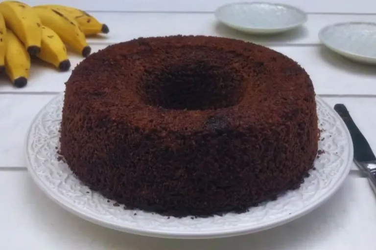 bolo funcional de banana com chocolate