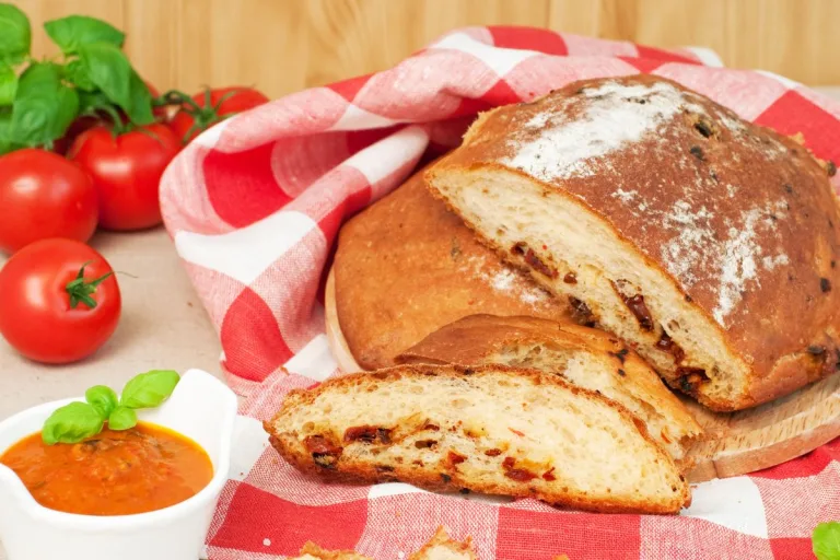 pão com tomate seco