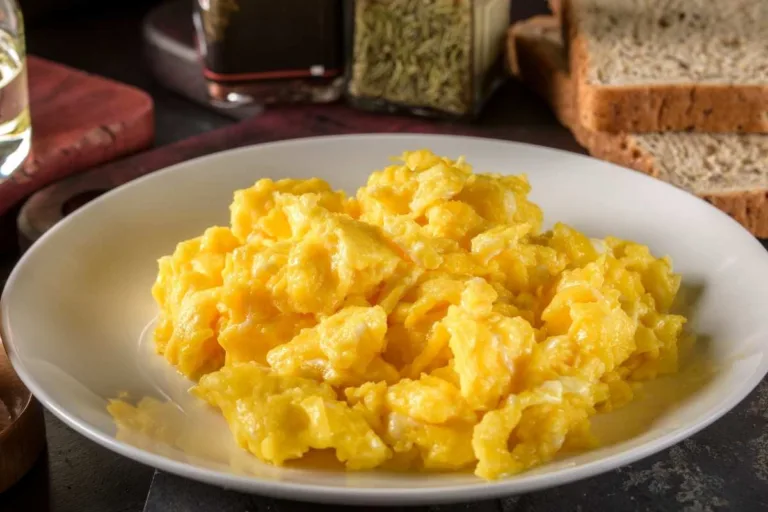 Imagem da Receita de Ovos Mexidos de Hotel.
