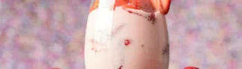 vitamina natural de frutas e iogurte