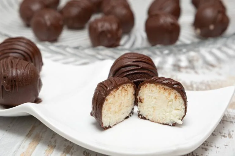 Receita de Bombom Gelado de Coco com Cacau