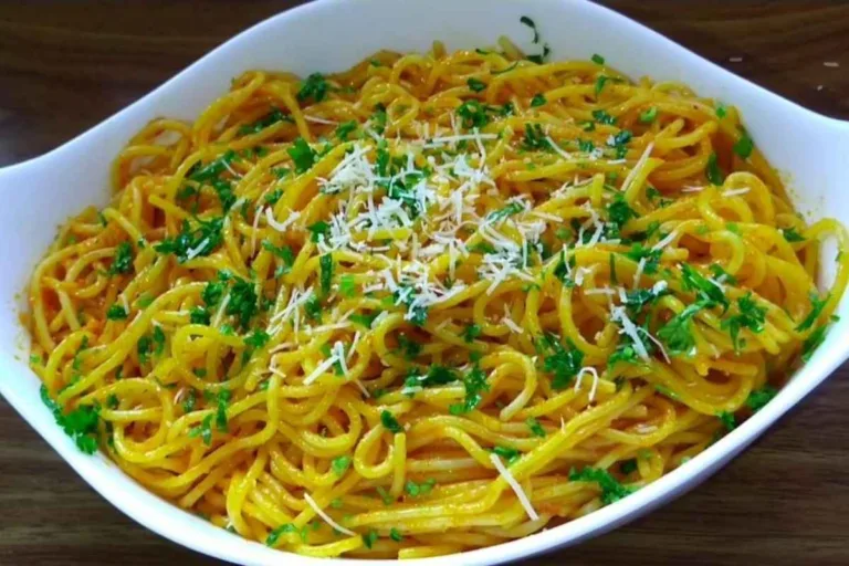 Imagem da Receita de macarrão com colorau e manteiga