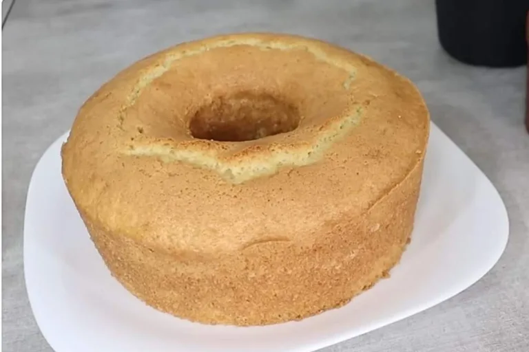 Imagem da Receita de Bolo Simples com 2 Ovos e Óleo