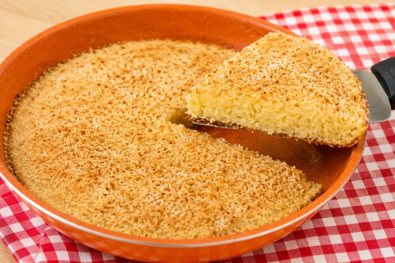 Imagem da Receita de Bolo de Coco de Frigideira Sem Manteiga Sem Farinha.