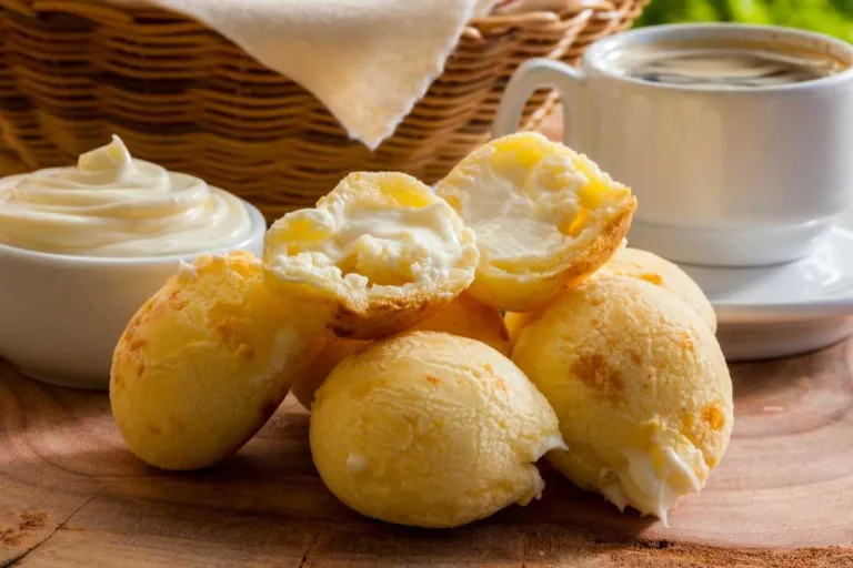 Imagem da Receita de Pão de Queijo com Tapioca e Requeijão