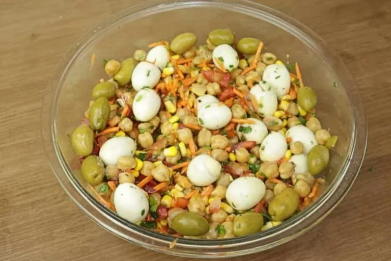 Imagem da Receita de Salada Portuguesa de Grão de Bico.