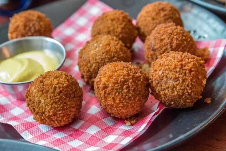 Imagem da Receita de Bolinho de Feijão com Queijo.