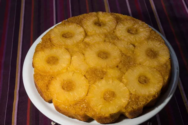 Imagem da Receita de Bolo de Abacaxi com Coco feito no Micro-ondas.