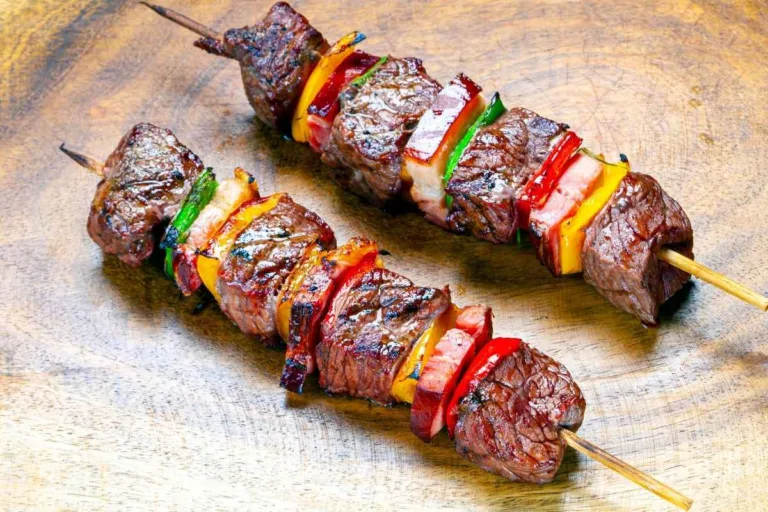 Imagem da Receita de Espetinho de Carne com Legumes.
