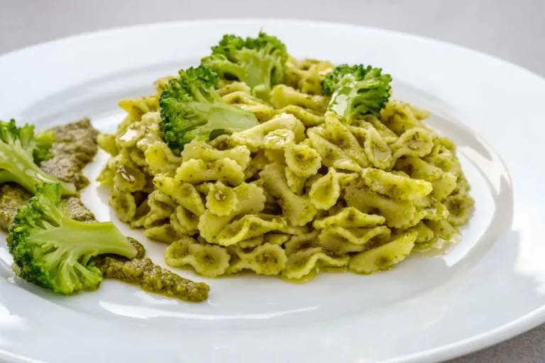 Imagem da Receita de Macarrão com Brócolis na Manteiga.