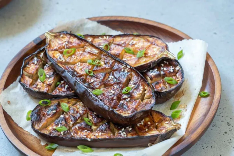 Imagem da Receita de Berinjela Empanada com Molho Missô na Airfryer.