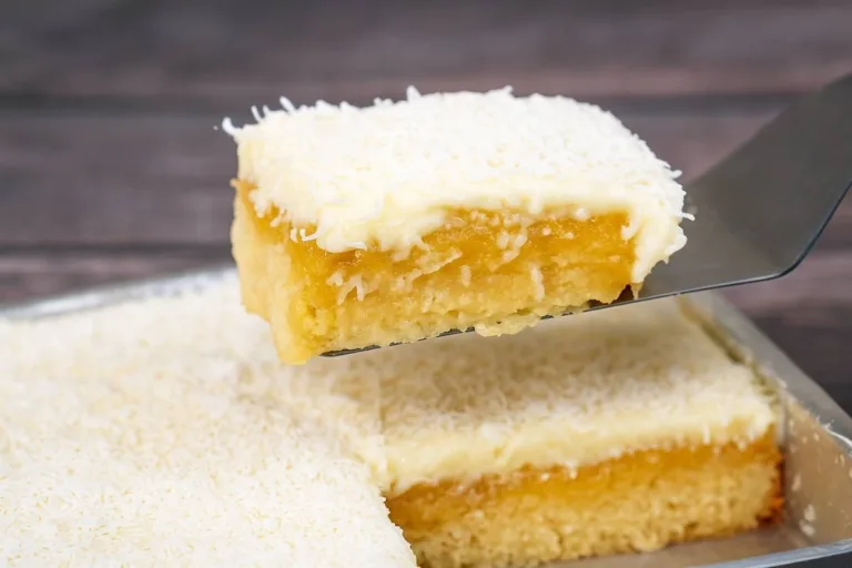 Imagem da Receita de Bolo de Abacaxi com Creme.