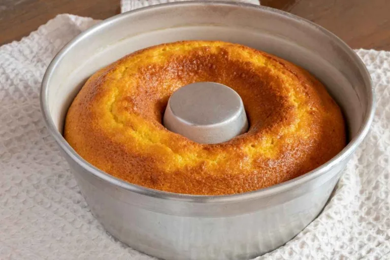 Imagem da Receita de Bolo de Milharina com Trigo.