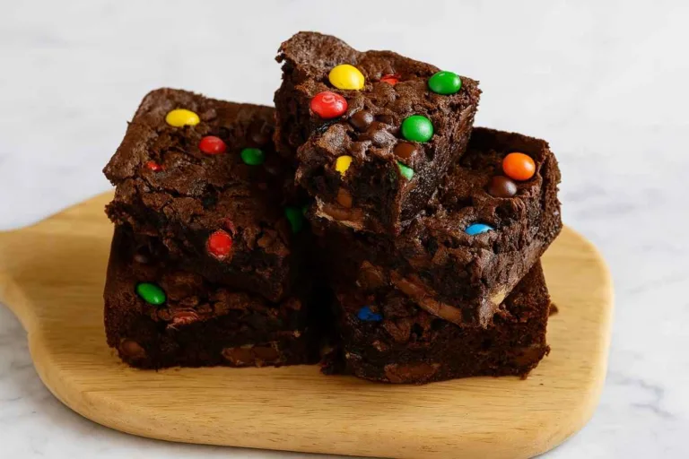 Imagem da Receita de Brownie de M&M´s para do Dia das Crianças.