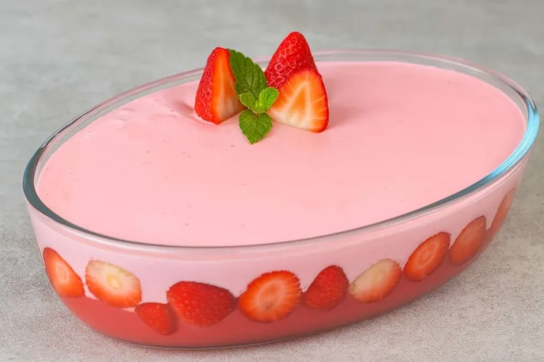 Imagem da Receita de Gelado de Morango: Sobremesa Fácil para o Final de Semana