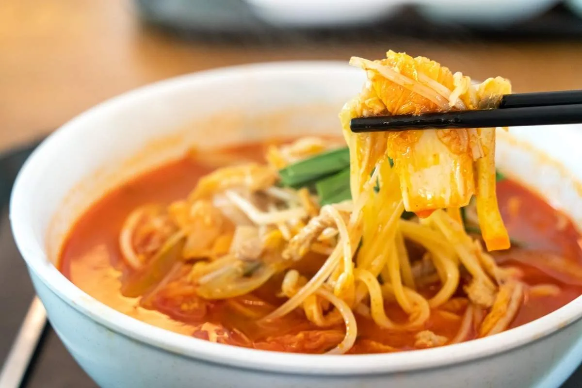 Imagem da Receita de Jjamppong - Sopa Coreana de Frutos no Mar