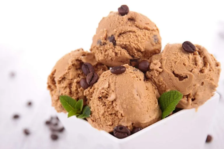 Imagem da Receita de Sorvete de Café Cremoso com Leite Condensado.