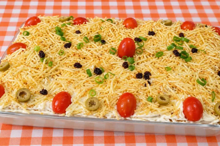 Imagem da Receita de Torta Fria de Salpicão.