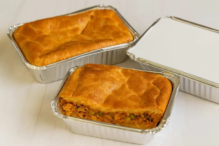 Imagem da Receita de Torta na Marmita com Recheio de Frango.