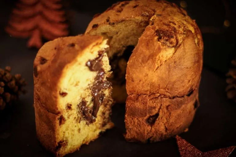 Imagem da Receita de Panetone Caseiro Fofinho com Gotas de Chocolate.