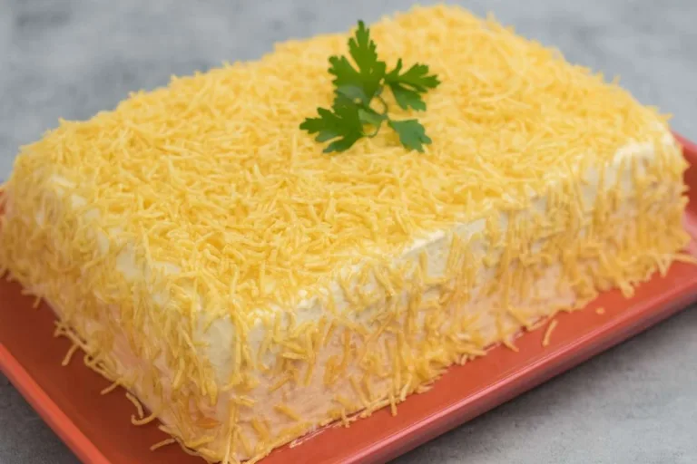 Imagem da Receita de Torta Gelada de Frango com Creme de Leite.