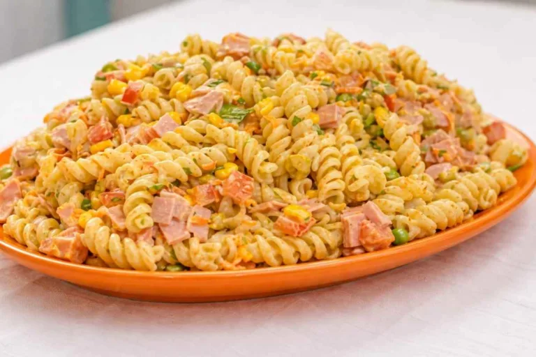 Imagem da Receita de Macarronese Fácil de Presunto e Mussarela para o Almoço.