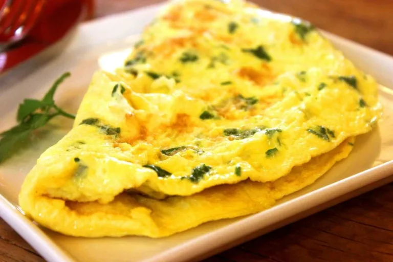 Imagem da Receita de Omelete Fit com Queijo Cottage para o Café da Manhã.