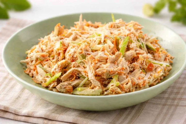 Imagem da Receita de Salada de Frango Desfiado.