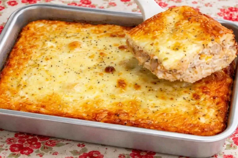 Imagem da Receita de Torta Salgada de Liquidificador com Sardinha e Requeijão.