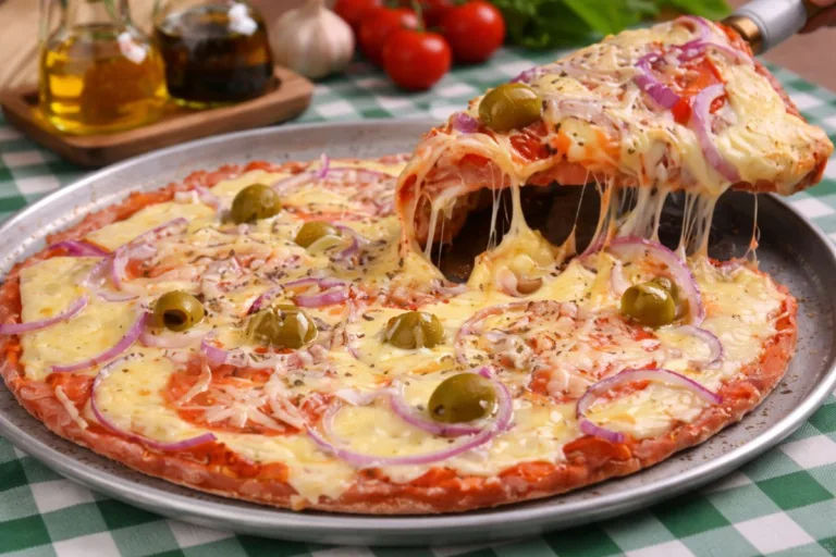 Imagem da Receita de Pizza Feita na Linguiça.