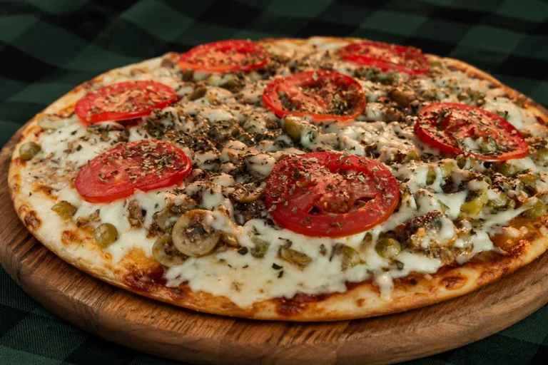 Imagem da Receita de Pizza de Sardinha com Massa de Batata.