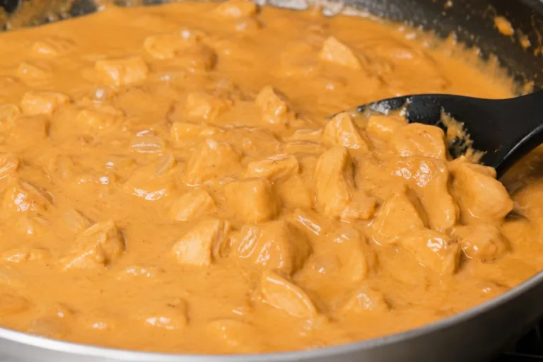 Imagem da Receita de Strogonoff de Frango para Almoço de Aniversário.