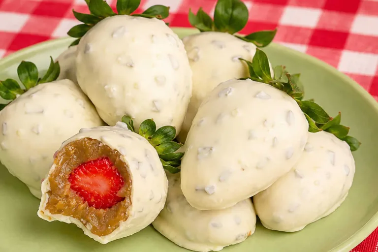Imagem da Receita de Morango Cravejado de Pistache.