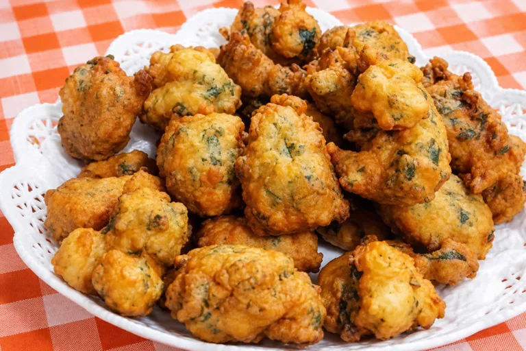 Imagem da Receita de Bolinho de Espinafre Frito.