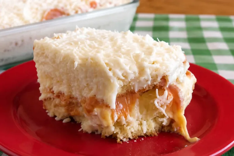 Imagem da Receita de Bolo Gelado de Abacaxi com Doce de Leite.