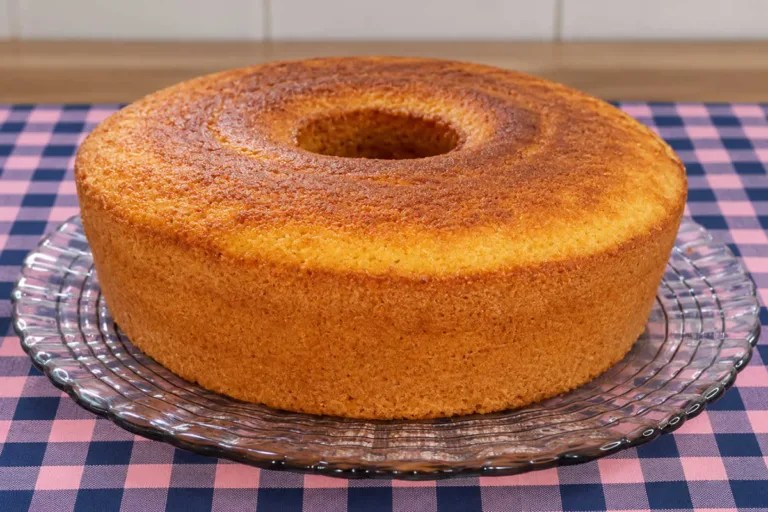 Imagem da Receita de Bolo de Fubá com Coalhada.